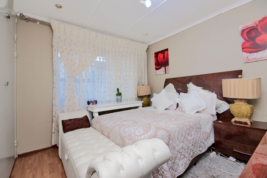 3 Bedroom Property for Sale in Lindhaven Gauteng