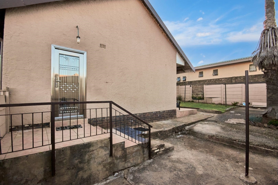 3 Bedroom Property for Sale in Lindhaven Gauteng