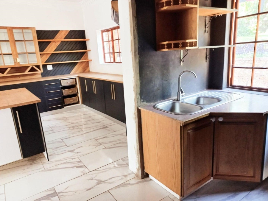 3 Bedroom Property for Sale in Mondeor Gauteng