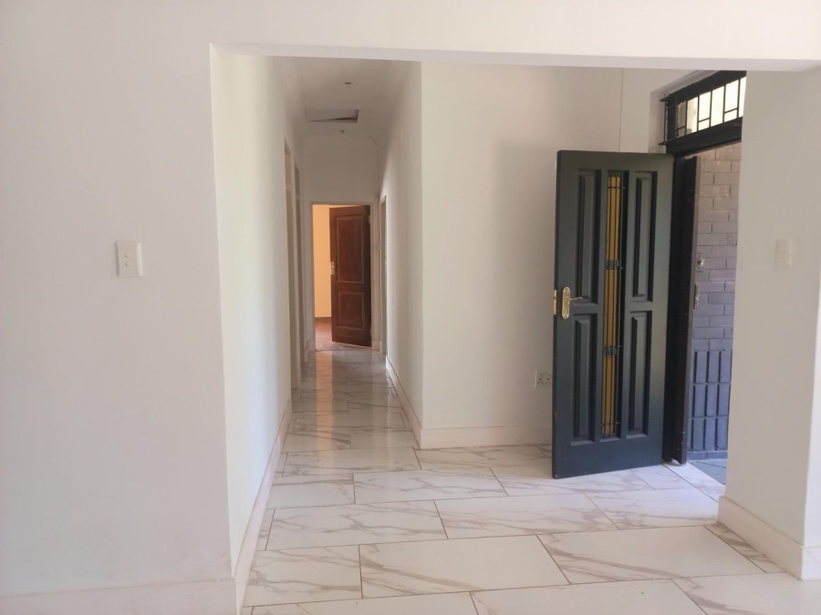 3 Bedroom Property for Sale in Mondeor Gauteng