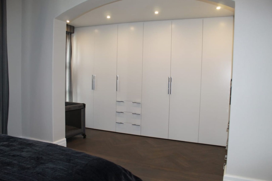 5 Bedroom Property for Sale in Bryanston Gauteng