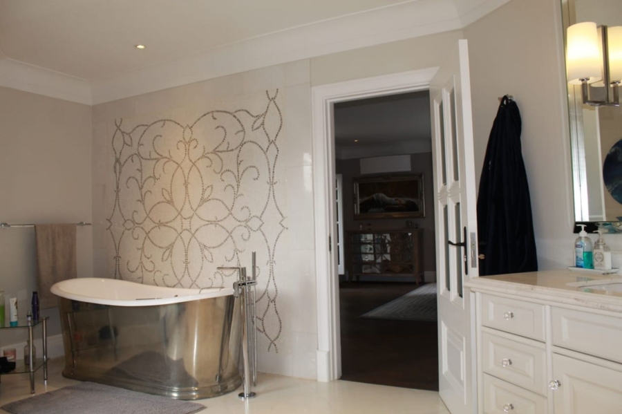 5 Bedroom Property for Sale in Bryanston Gauteng