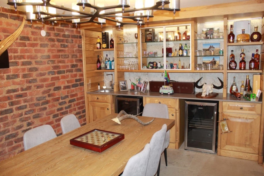 5 Bedroom Property for Sale in Bryanston Gauteng