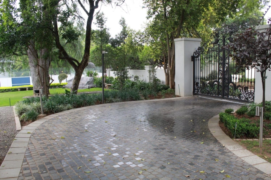 5 Bedroom Property for Sale in Bryanston Gauteng