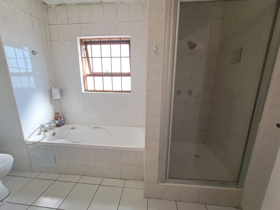 2 Bedroom Property for Sale in Northcliff Gauteng