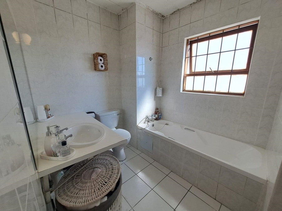 2 Bedroom Property for Sale in Northcliff Gauteng