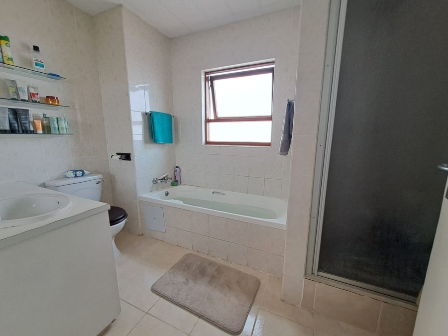 2 Bedroom Property for Sale in Northcliff Gauteng