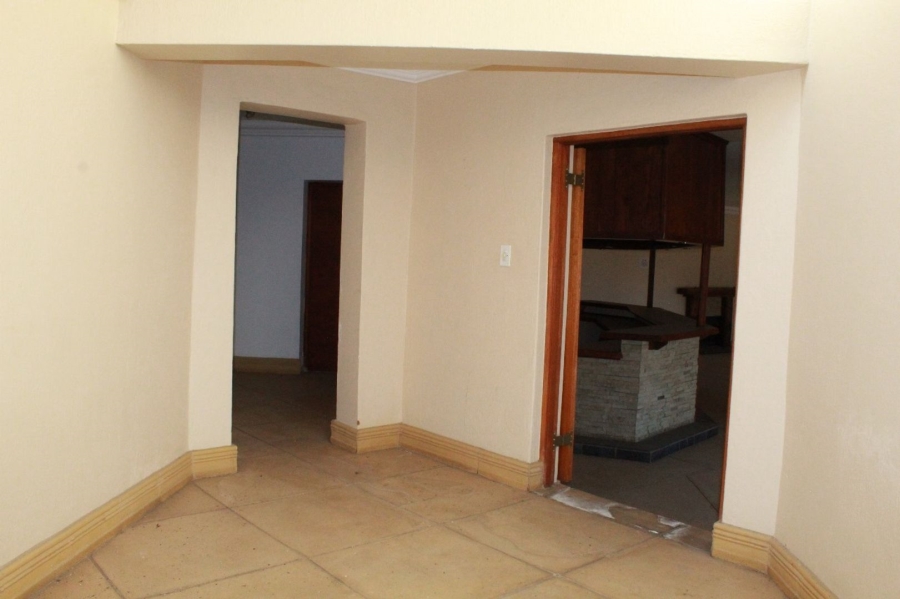 6 Bedroom Property for Sale in Bryanston Gauteng
