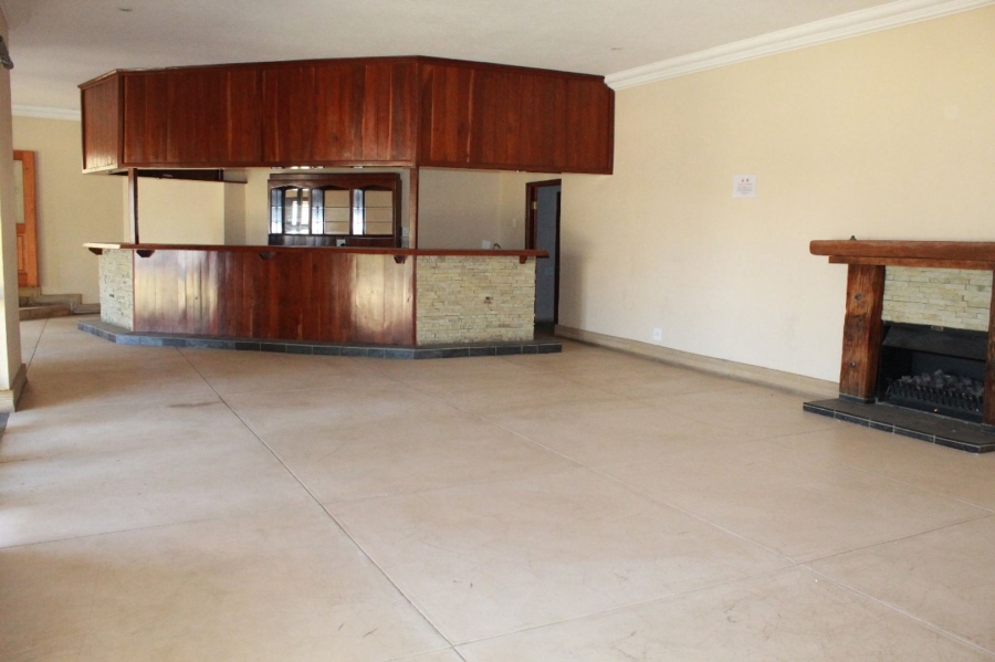 6 Bedroom Property for Sale in Bryanston Gauteng