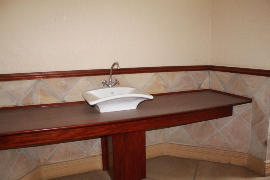 6 Bedroom Property for Sale in Bryanston Gauteng