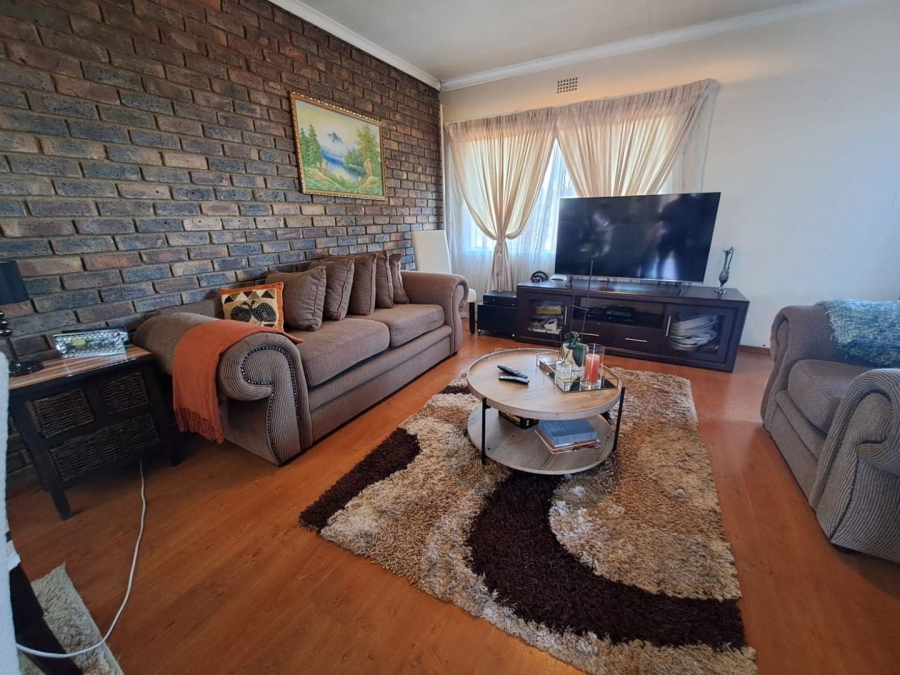 2 Bedroom Property for Sale in Northcliff Gauteng
