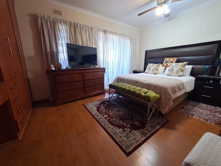 2 Bedroom Property for Sale in Northcliff Gauteng