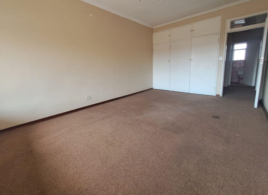 1 Bedroom Property for Sale in Northcliff Gauteng