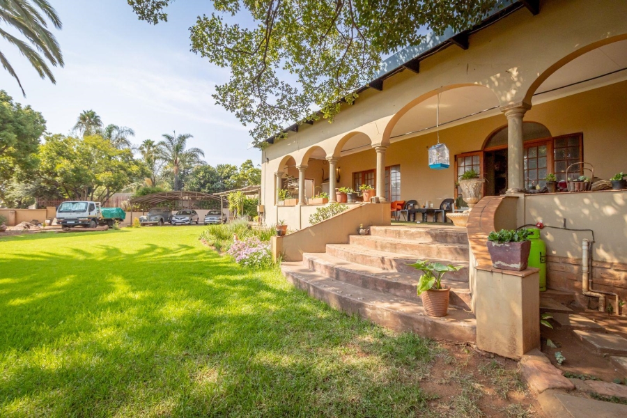4 Bedroom Property for Sale in Wilro Park Gauteng