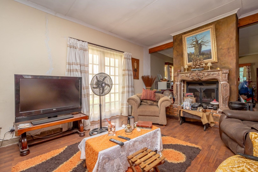 4 Bedroom Property for Sale in Wilro Park Gauteng