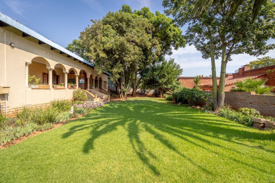 4 Bedroom Property for Sale in Wilro Park Gauteng