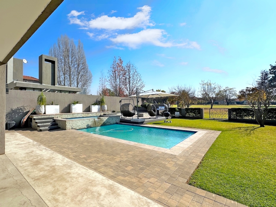 5 Bedroom Property for Sale in Emfuleni Golf Estate Gauteng