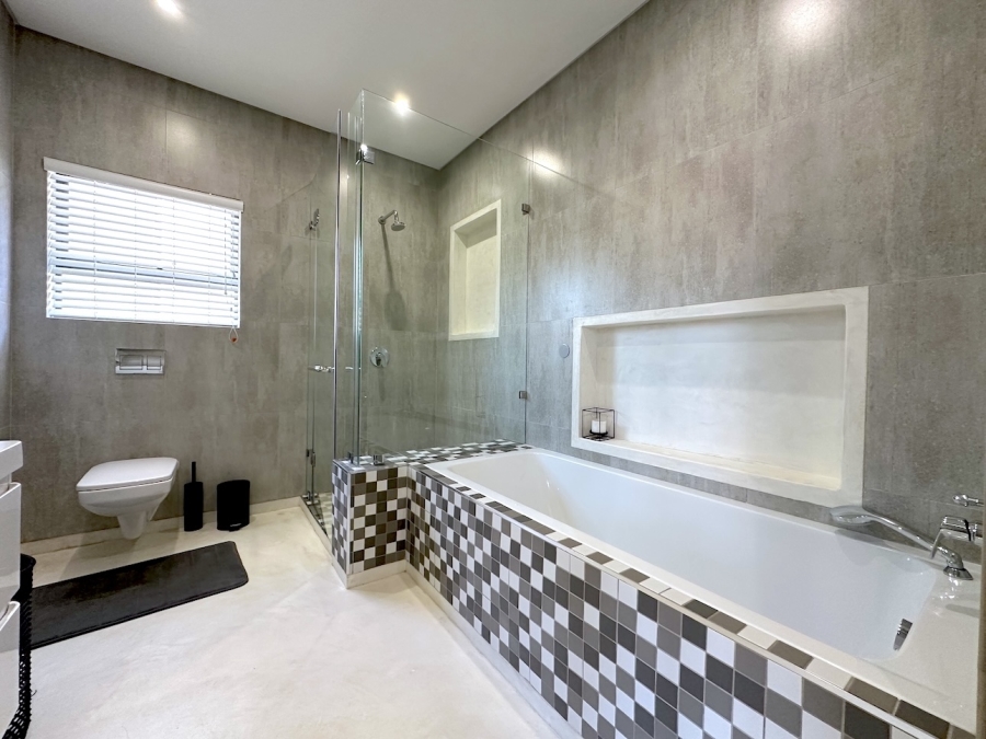 5 Bedroom Property for Sale in Emfuleni Golf Estate Gauteng