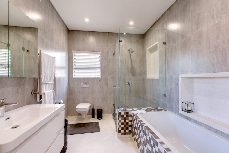 5 Bedroom Property for Sale in Emfuleni Golf Estate Gauteng