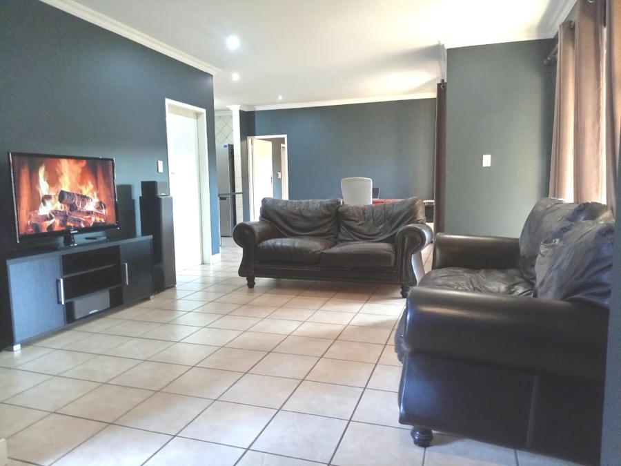 2 Bedroom Property for Sale in Willow Park Manor Gauteng