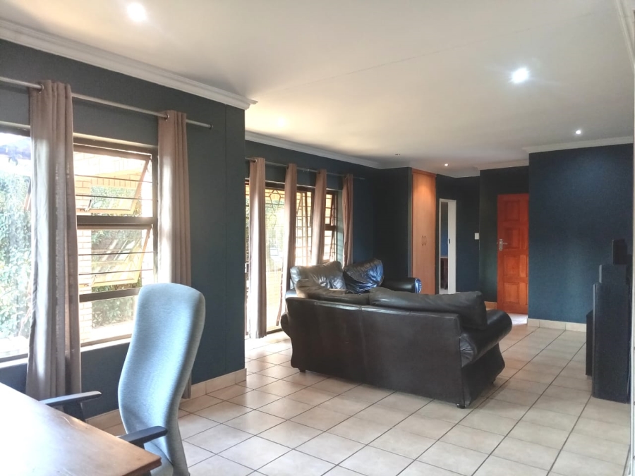 2 Bedroom Property for Sale in Willow Park Manor Gauteng
