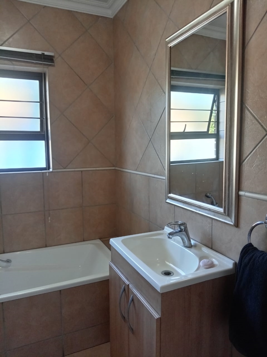 2 Bedroom Property for Sale in Willow Park Manor Gauteng