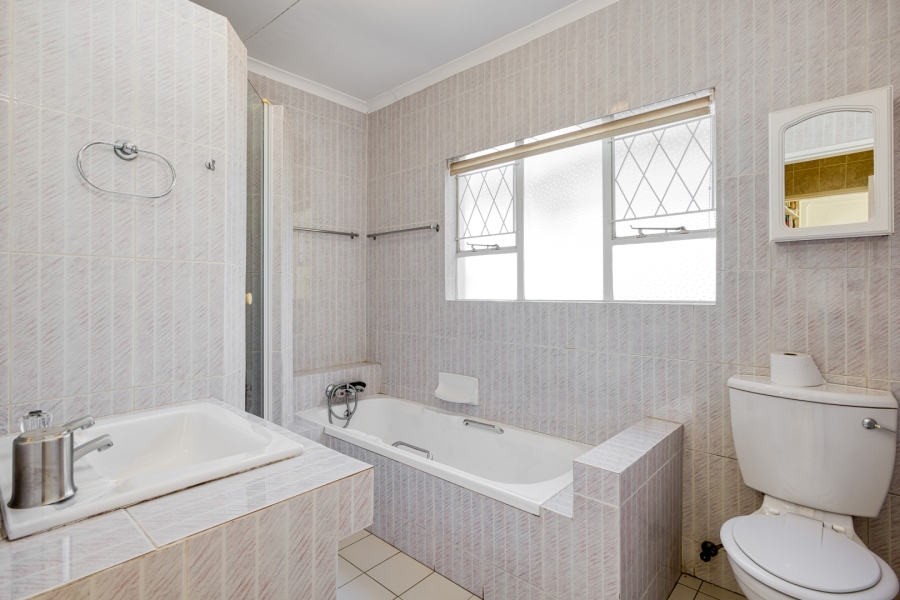 4 Bedroom Property for Sale in Parktown Gauteng