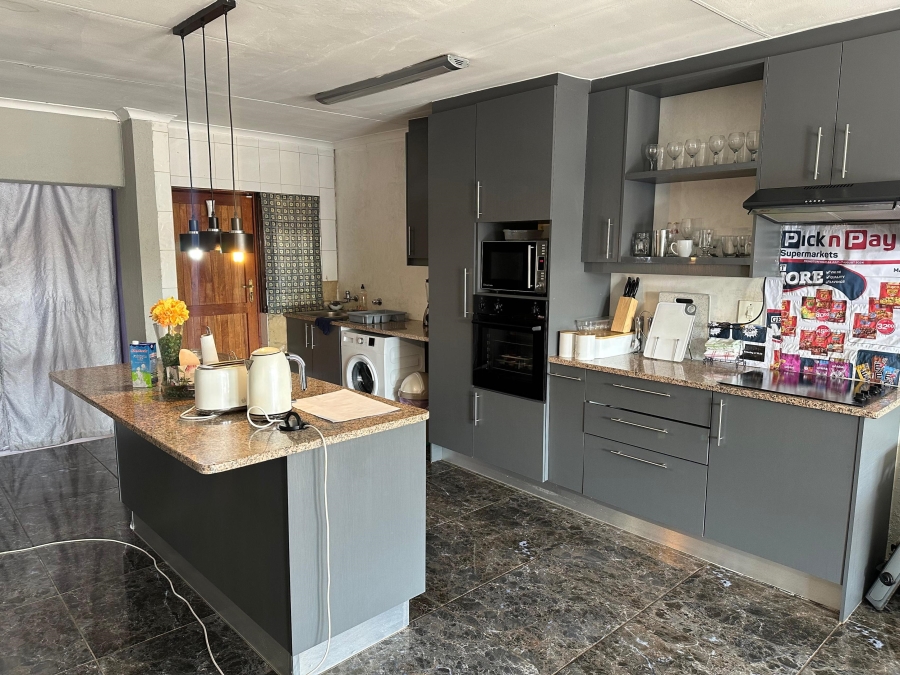 2 Bedroom Property for Sale in Eden Glen Gauteng