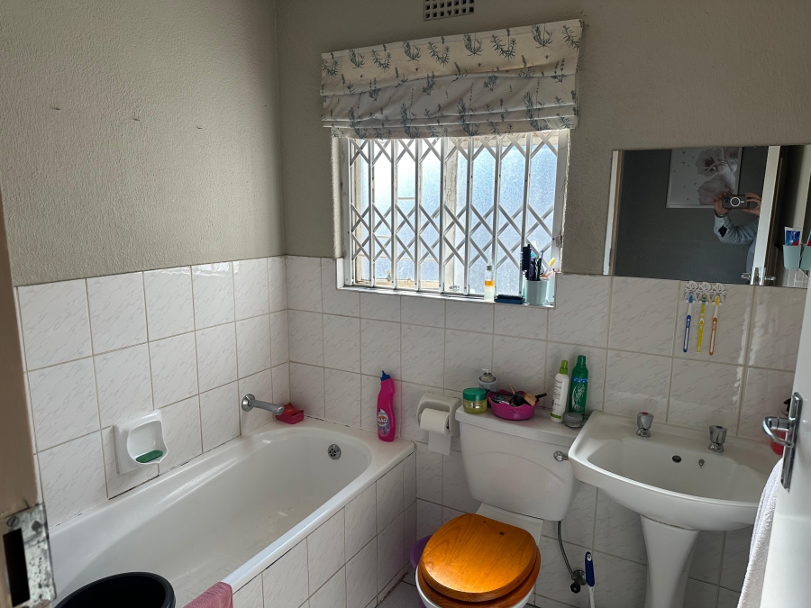 2 Bedroom Property for Sale in Eden Glen Gauteng