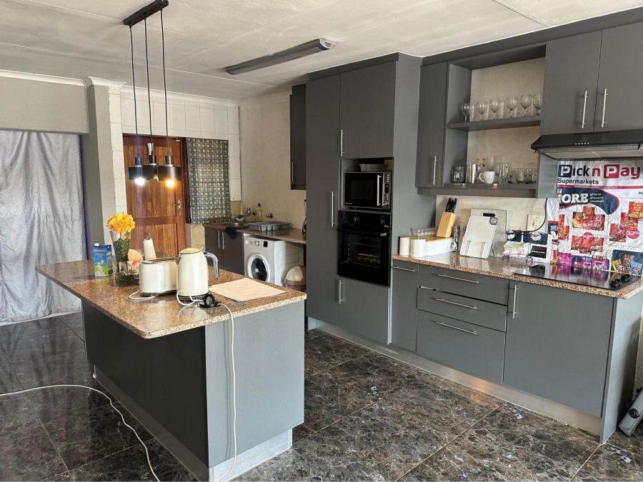 2 Bedroom Property for Sale in Eden Glen Gauteng