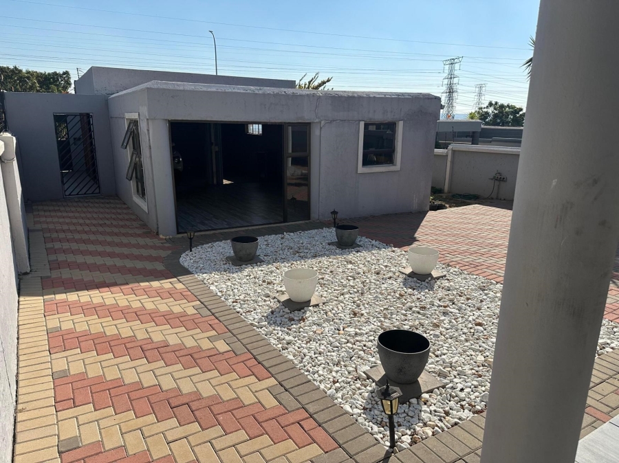 2 Bedroom Property for Sale in Eden Glen Gauteng