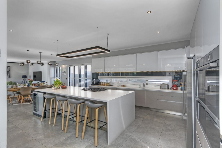 4 Bedroom Property for Sale in Waterfall Country Estate Gauteng