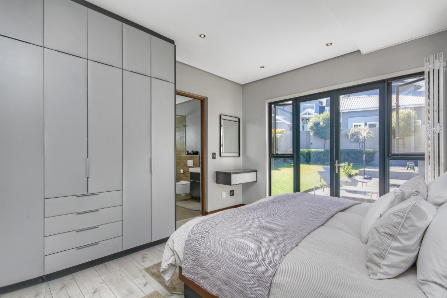 4 Bedroom Property for Sale in Waterfall Country Estate Gauteng