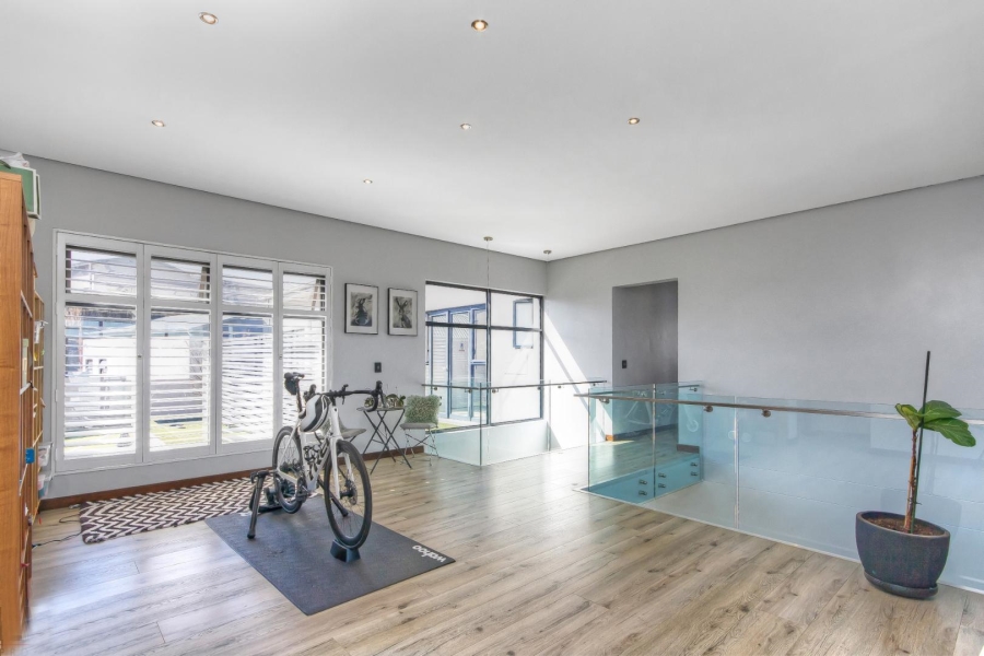4 Bedroom Property for Sale in Waterfall Country Estate Gauteng