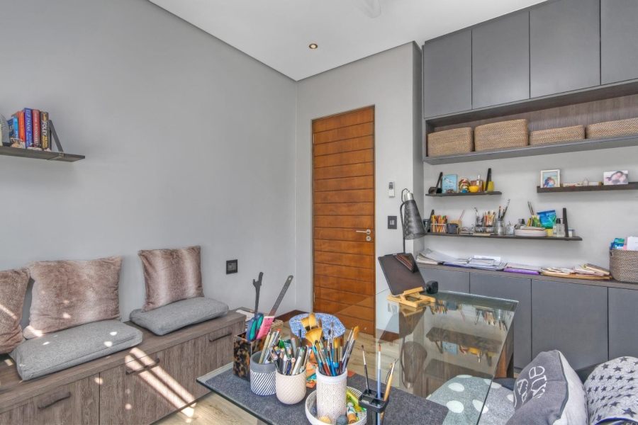 4 Bedroom Property for Sale in Waterfall Country Estate Gauteng
