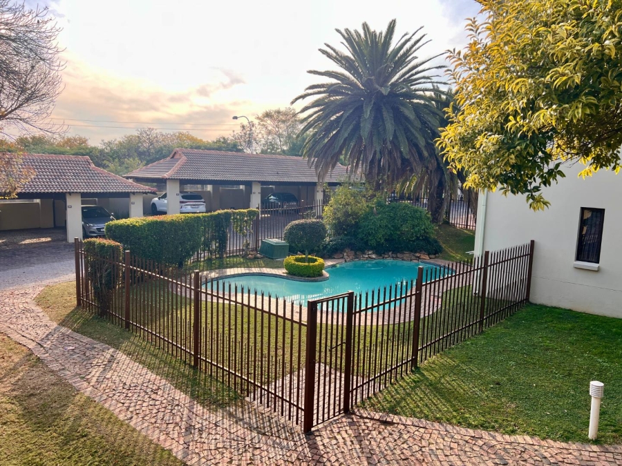 2 Bedroom Property for Sale in Broadacres Gauteng