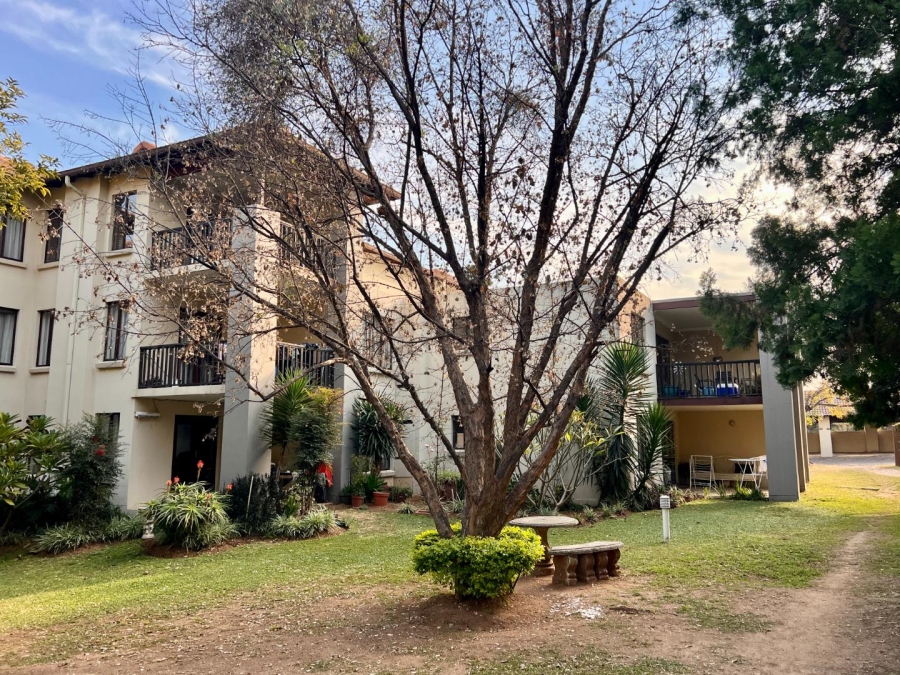 2 Bedroom Property for Sale in Broadacres Gauteng