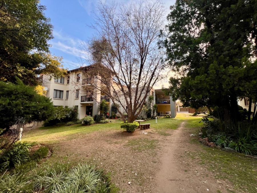 2 Bedroom Property for Sale in Broadacres Gauteng