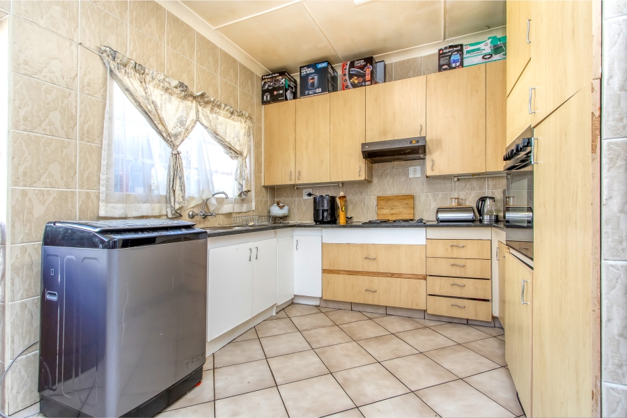 8 Bedroom Property for Sale in Franklin Roosevelt Park Gauteng