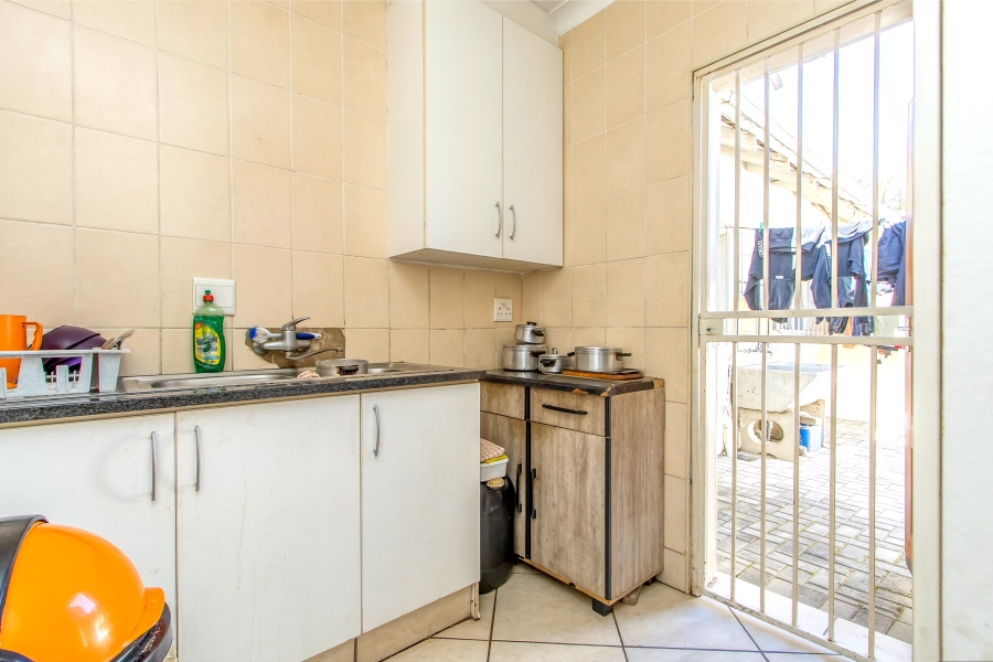 8 Bedroom Property for Sale in Franklin Roosevelt Park Gauteng