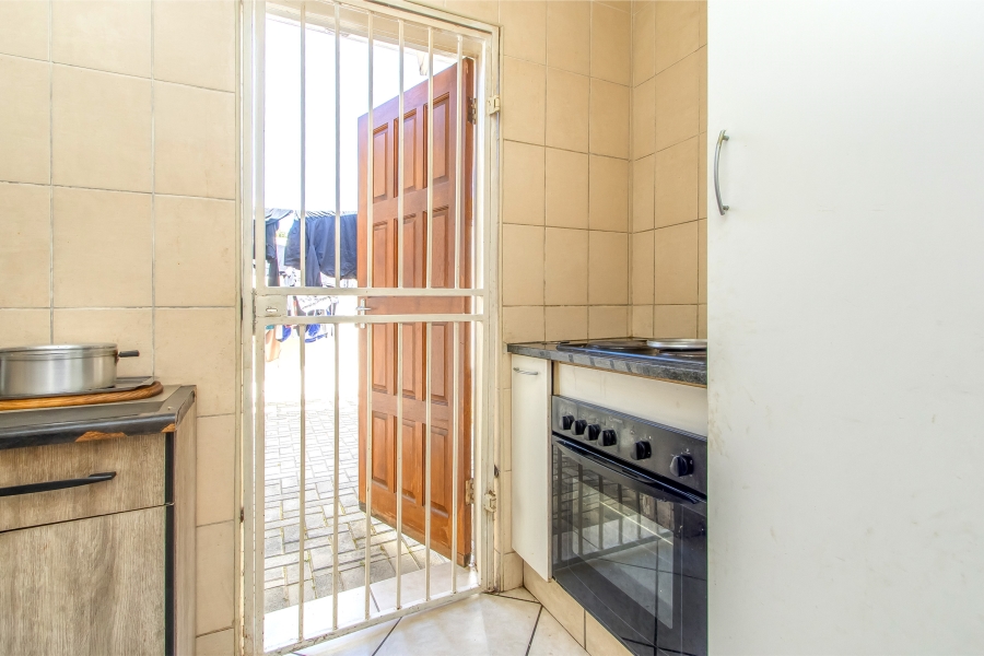 8 Bedroom Property for Sale in Franklin Roosevelt Park Gauteng
