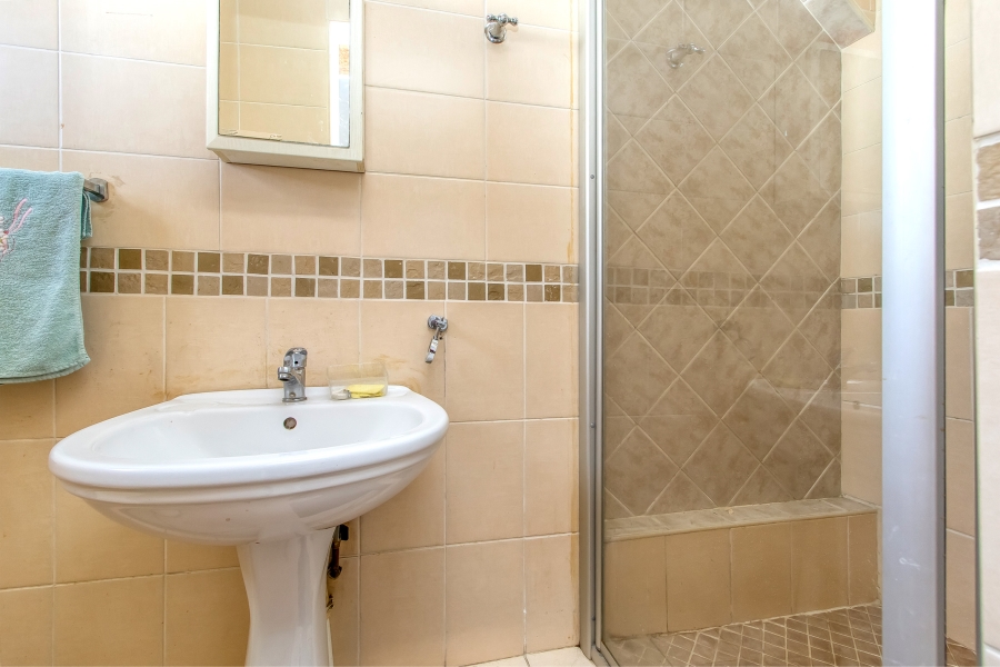 8 Bedroom Property for Sale in Franklin Roosevelt Park Gauteng