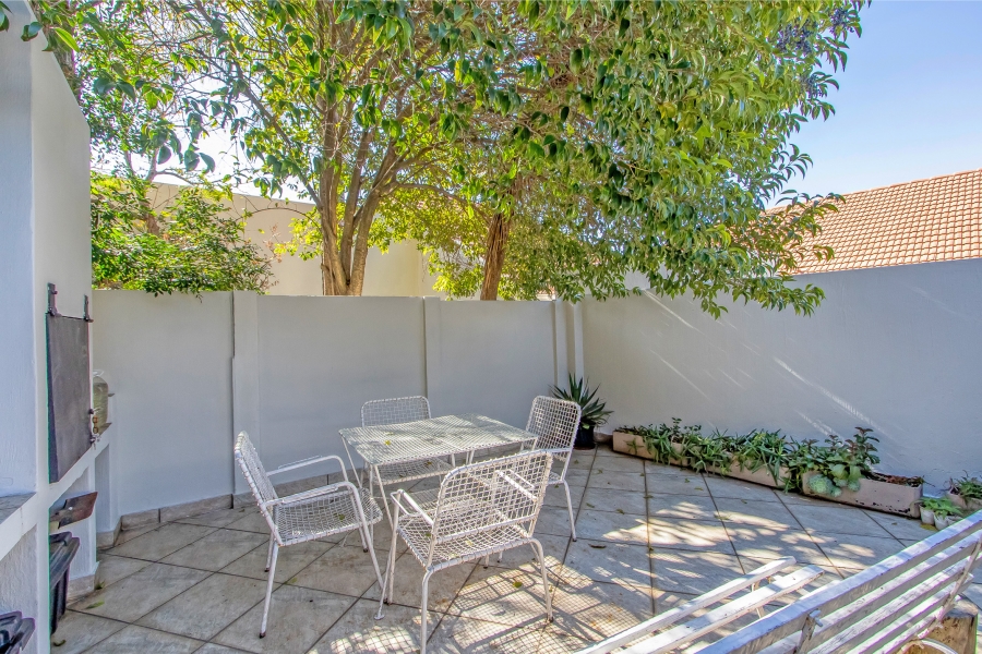8 Bedroom Property for Sale in Franklin Roosevelt Park Gauteng