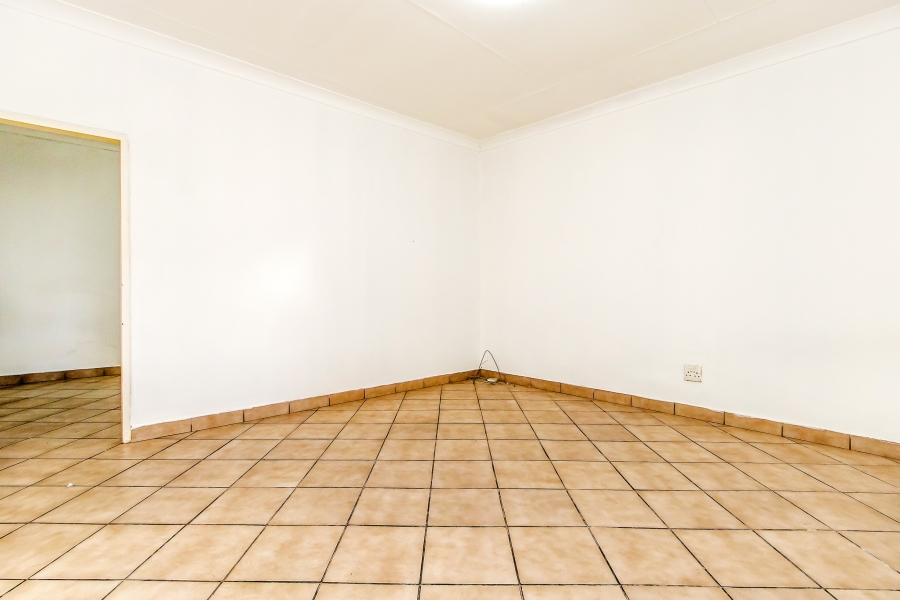 8 Bedroom Property for Sale in Franklin Roosevelt Park Gauteng