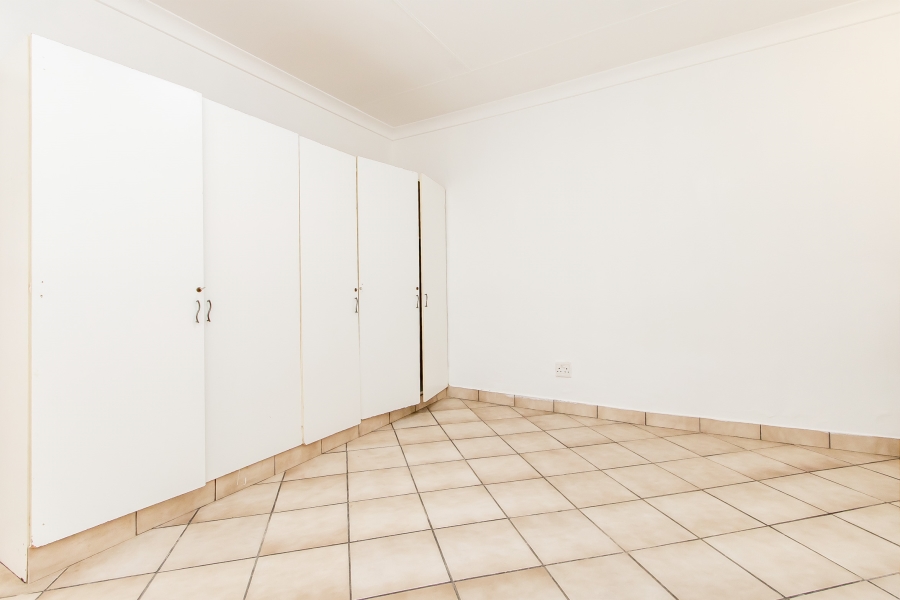 8 Bedroom Property for Sale in Franklin Roosevelt Park Gauteng