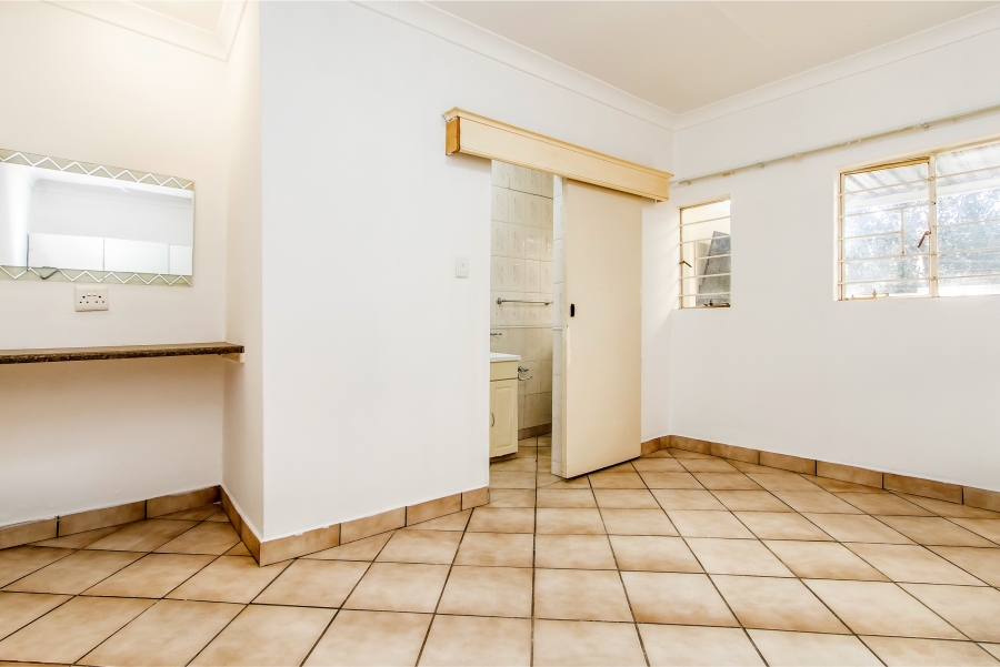 8 Bedroom Property for Sale in Franklin Roosevelt Park Gauteng