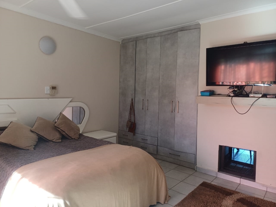 4 Bedroom Property for Sale in Arcon Park Gauteng