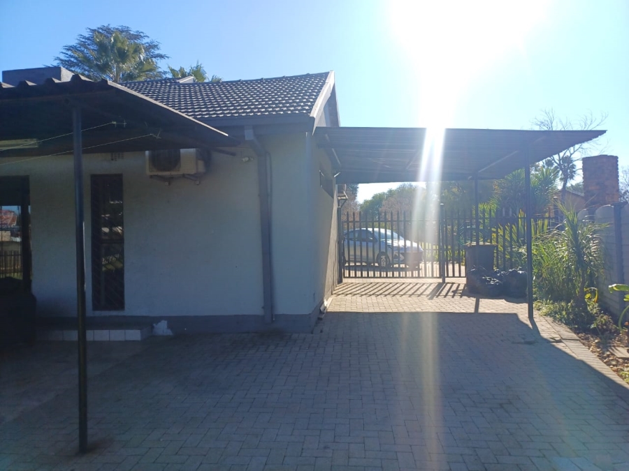 4 Bedroom Property for Sale in Arcon Park Gauteng
