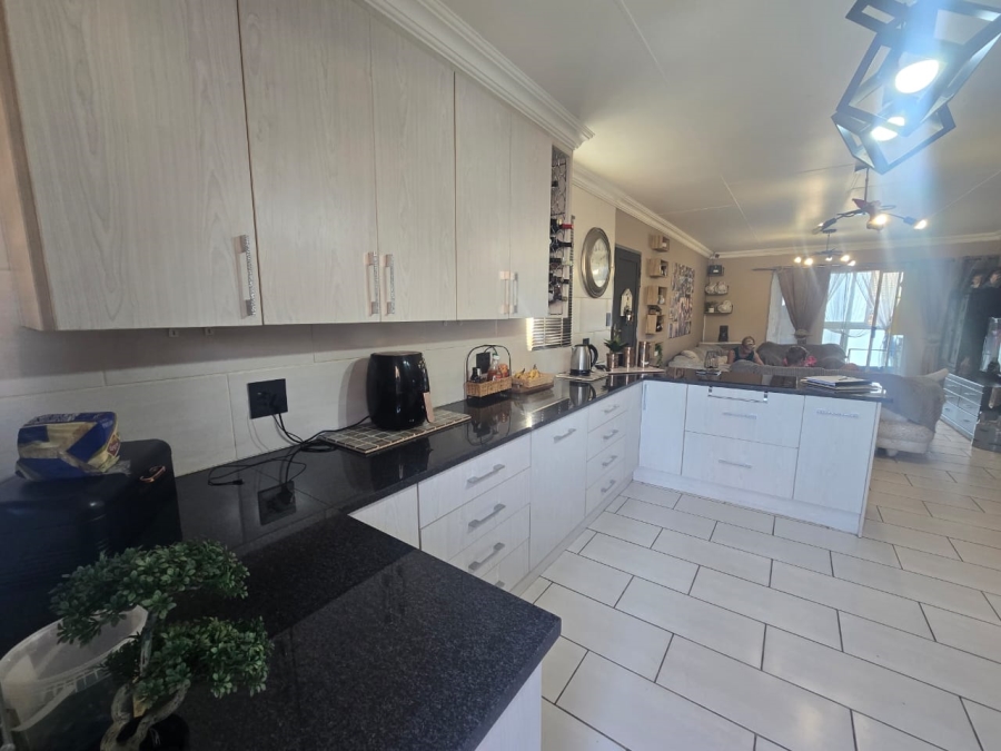 3 Bedroom Property for Sale in Doornpoort Gauteng