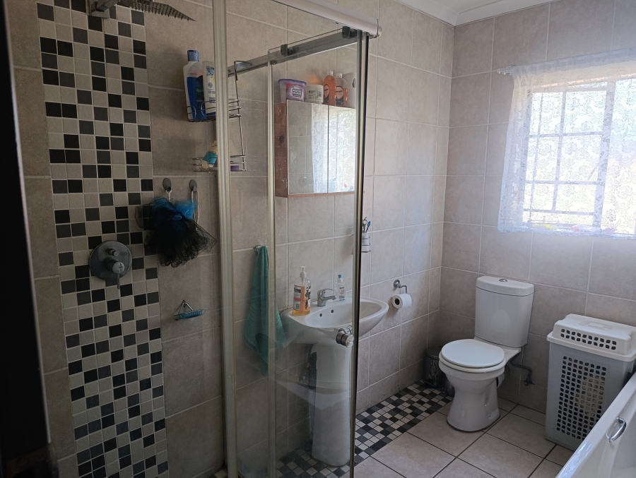 3 Bedroom Property for Sale in Thatchfield Estate Gauteng